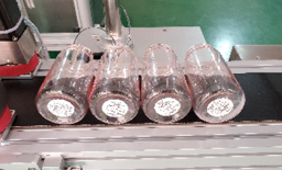 Automatic labeling machine